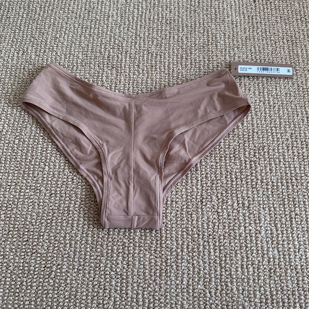 Skims Ochre Fits Everybody Hipster Briefs, Size XS NWT